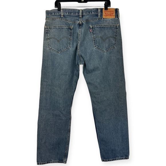 Levis 505 Regular Straight Men's 38x32 Medium Wash Denim Blue Jeans Zip - Picture 2 of 7